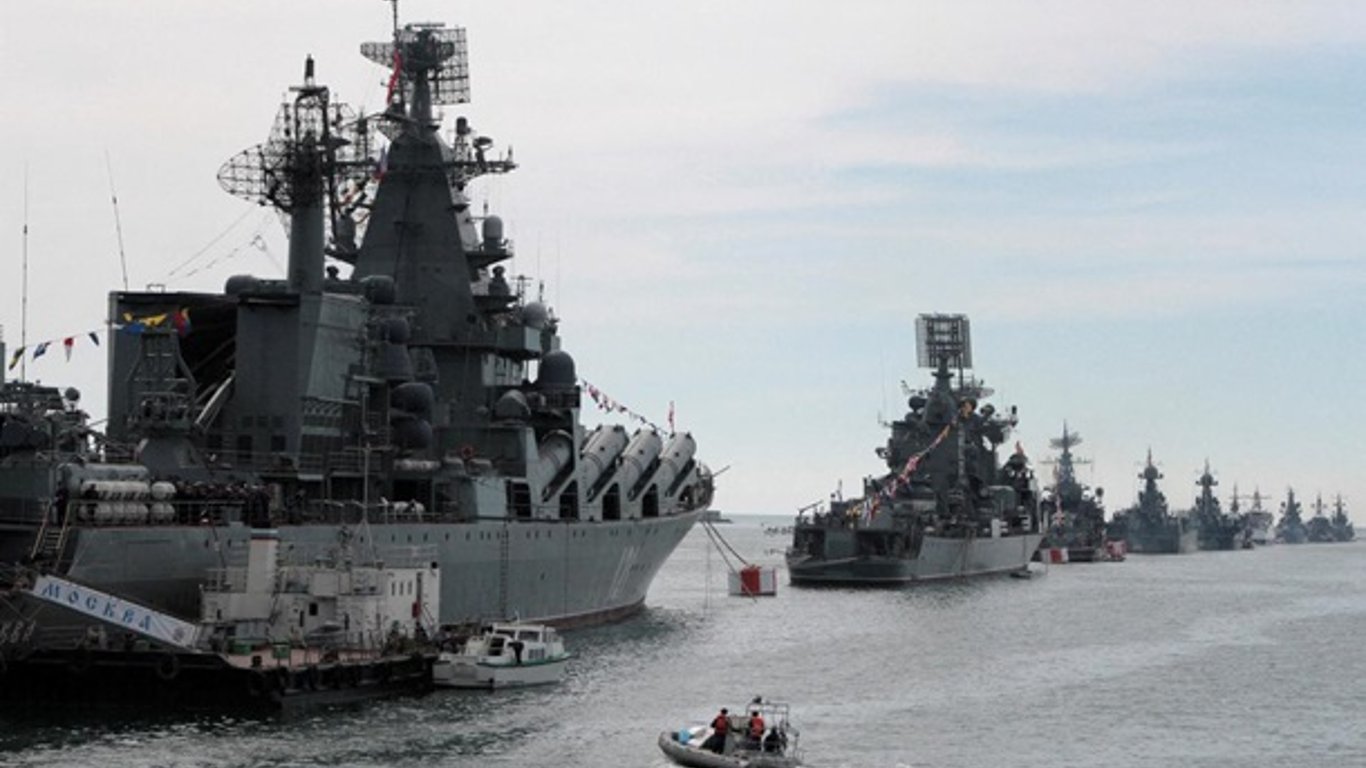 В Черном море стало больше российских кораблей