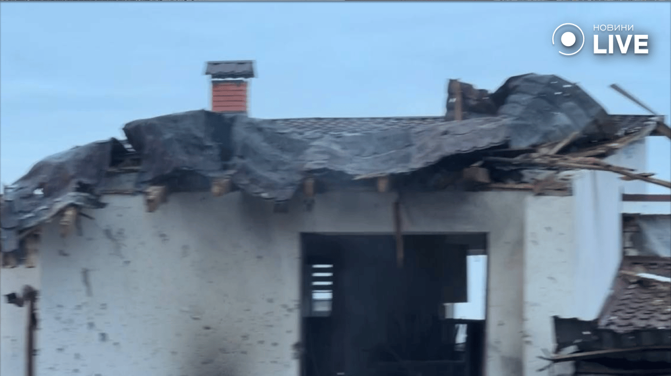 Пожежі та руйнування в Мурованому: фото наслідків атаки на Львівщину - фото 6