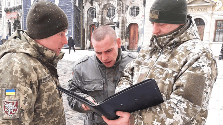 Працівник ТЦК був без бодікамери — як суд вирішив його покарати - 290x166