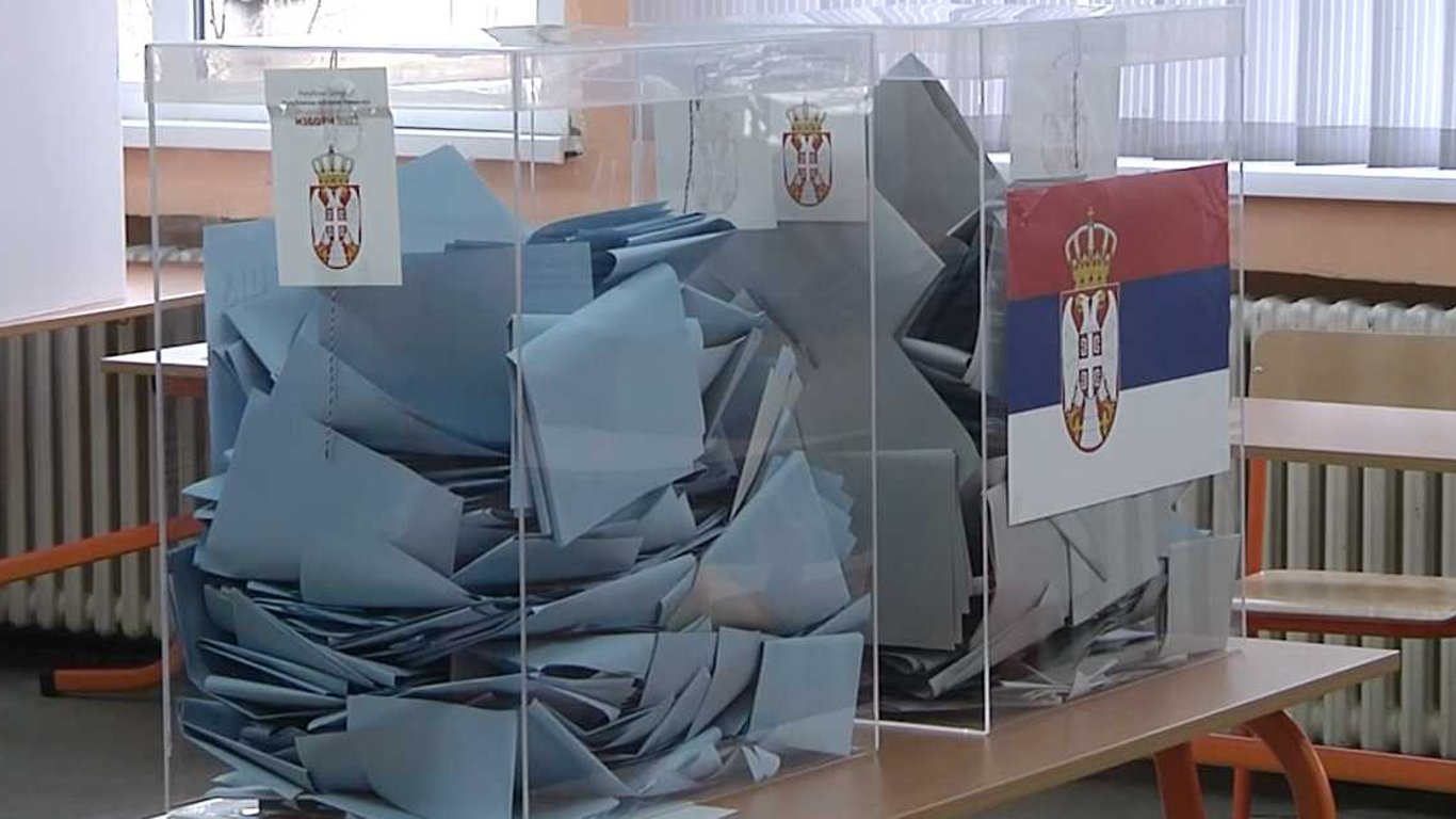 У Сербії проводять перевибори на окремих виборчих дільницях