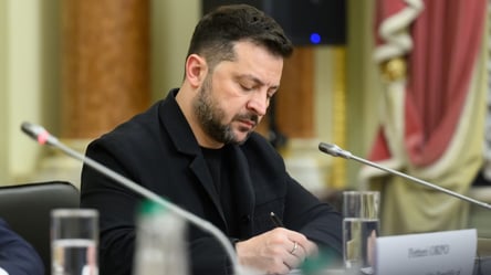 Зеленський попередив про провокації Росії під час евакуації з Олешок - 290x160