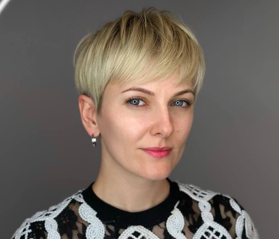 Универсальная омолаживающая стрижка