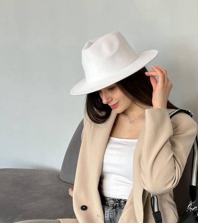 Фетровий капелюх додасть впевненості кожній