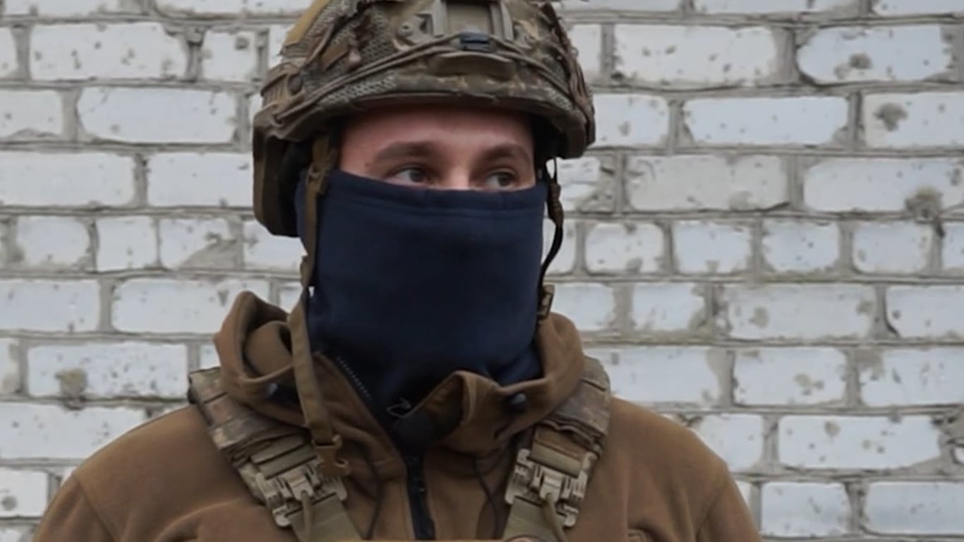 На фронте защитники с помощью дрона спасли украинского пленного — впечатляющее видео