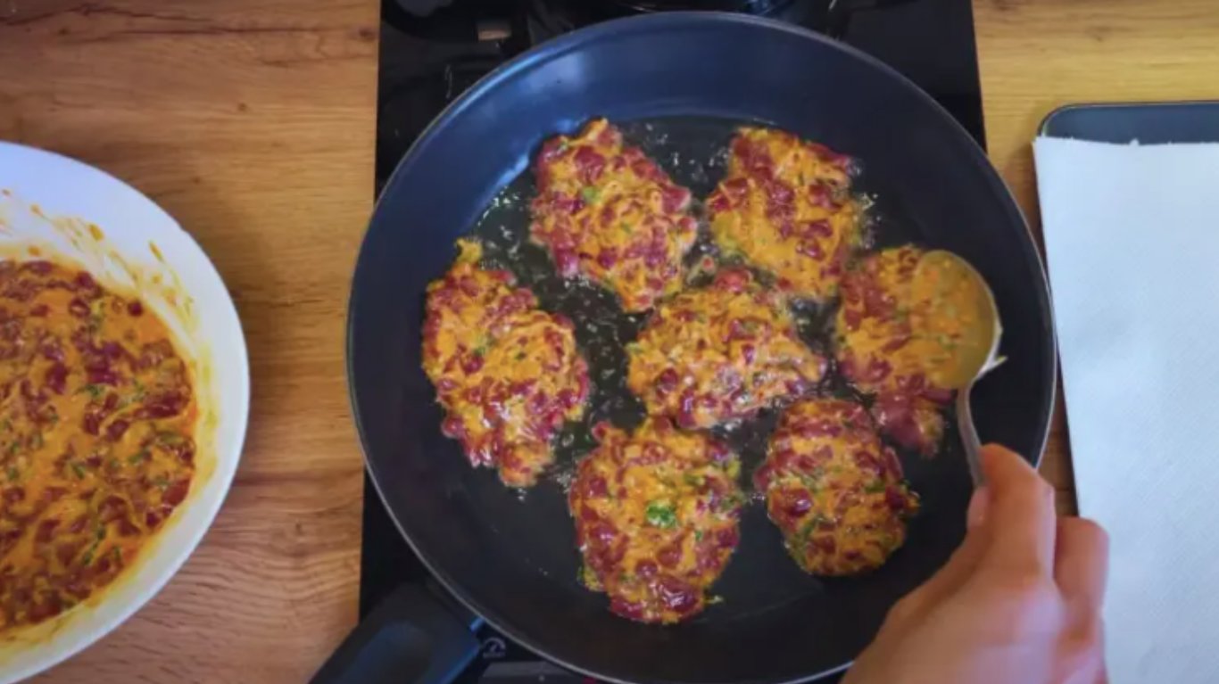 смачні печінкові котлети