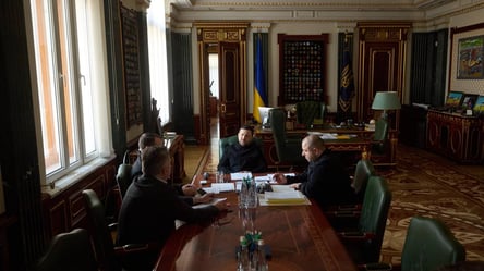 Зеленський підбив підсумки переговорів України і США - 290x160