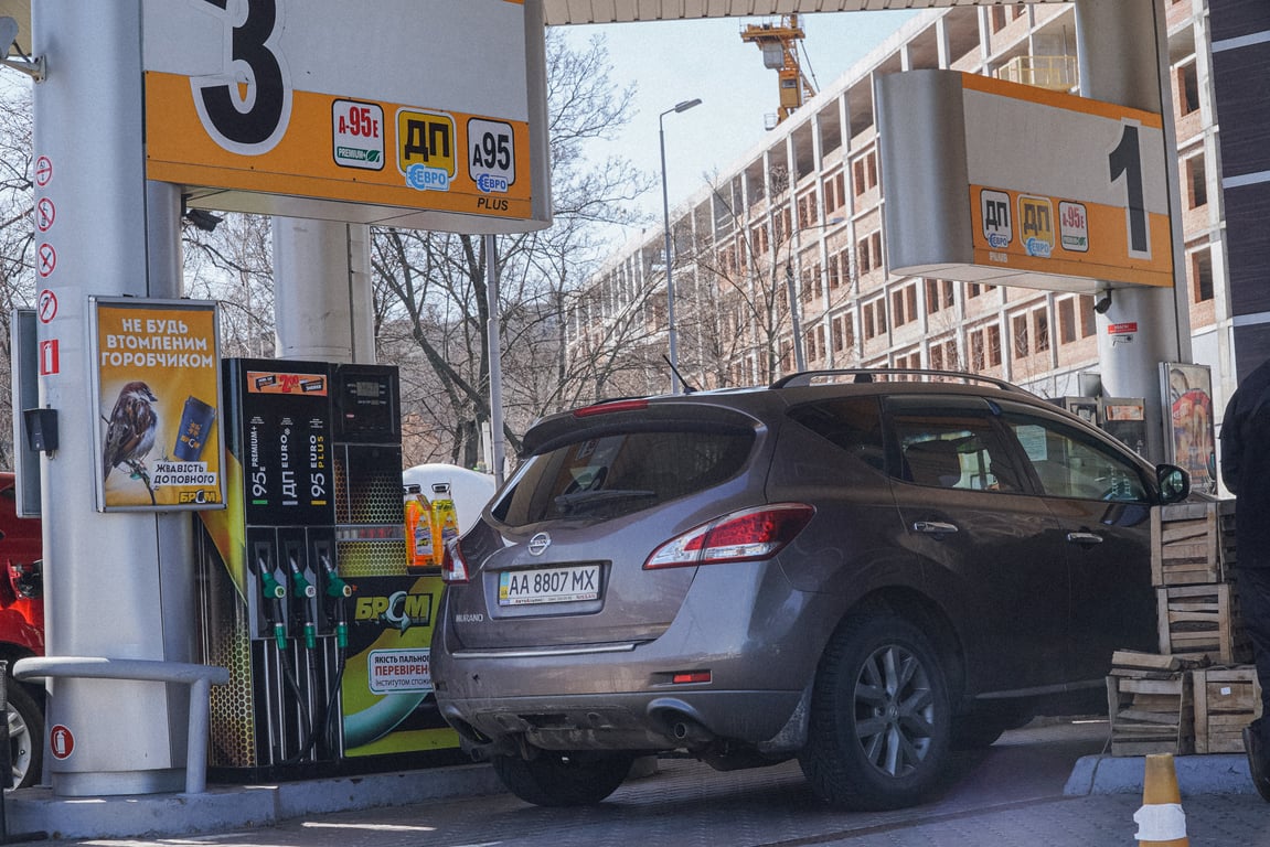 Вартість бензину, автогазу та дизелю 30 вересня на АЗС