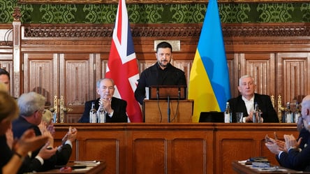 Зеленский: украинские дроны вызывают 90% потерь армии РФ - 304x171