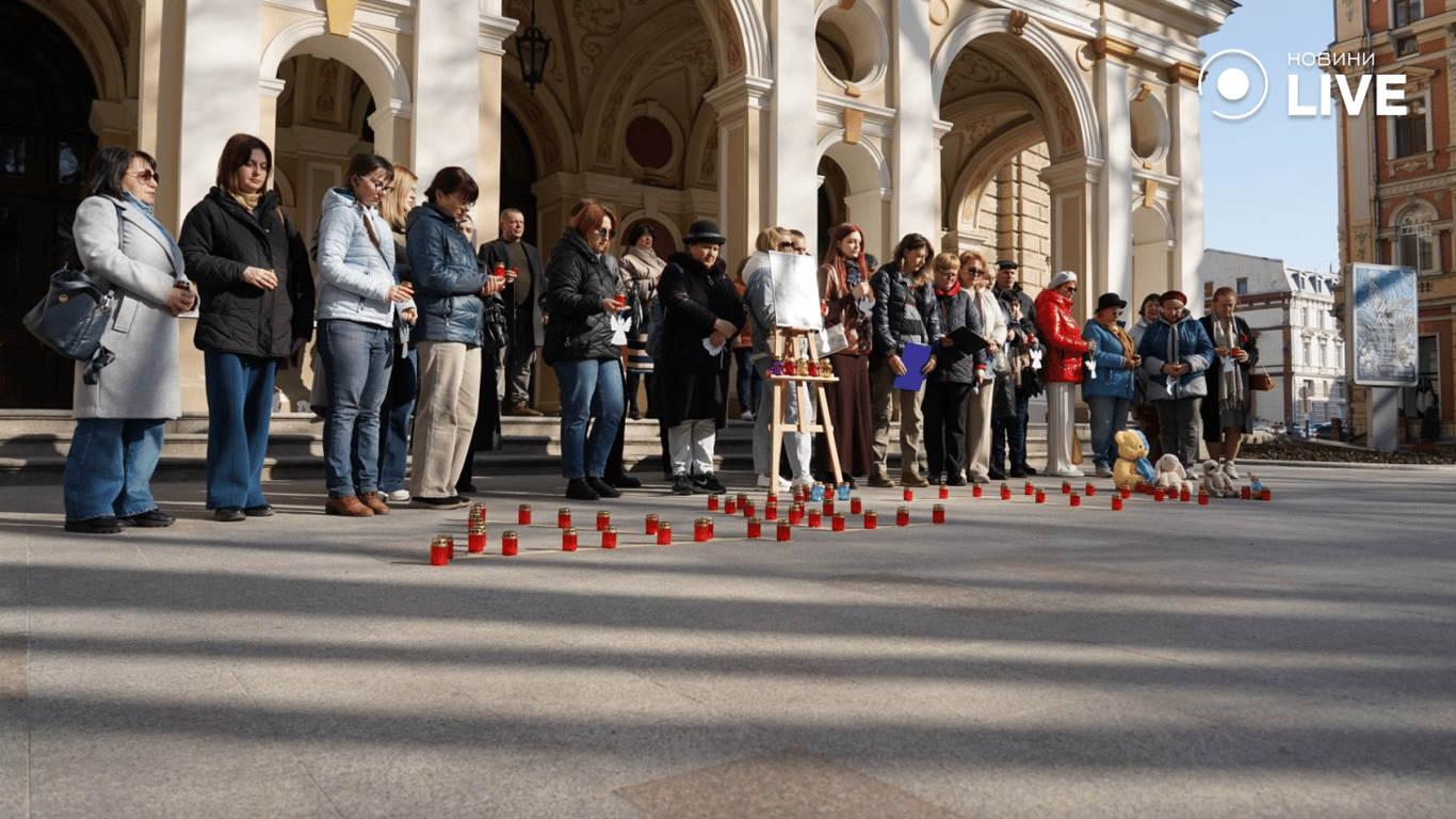 Удар по Маріуполю: річниця