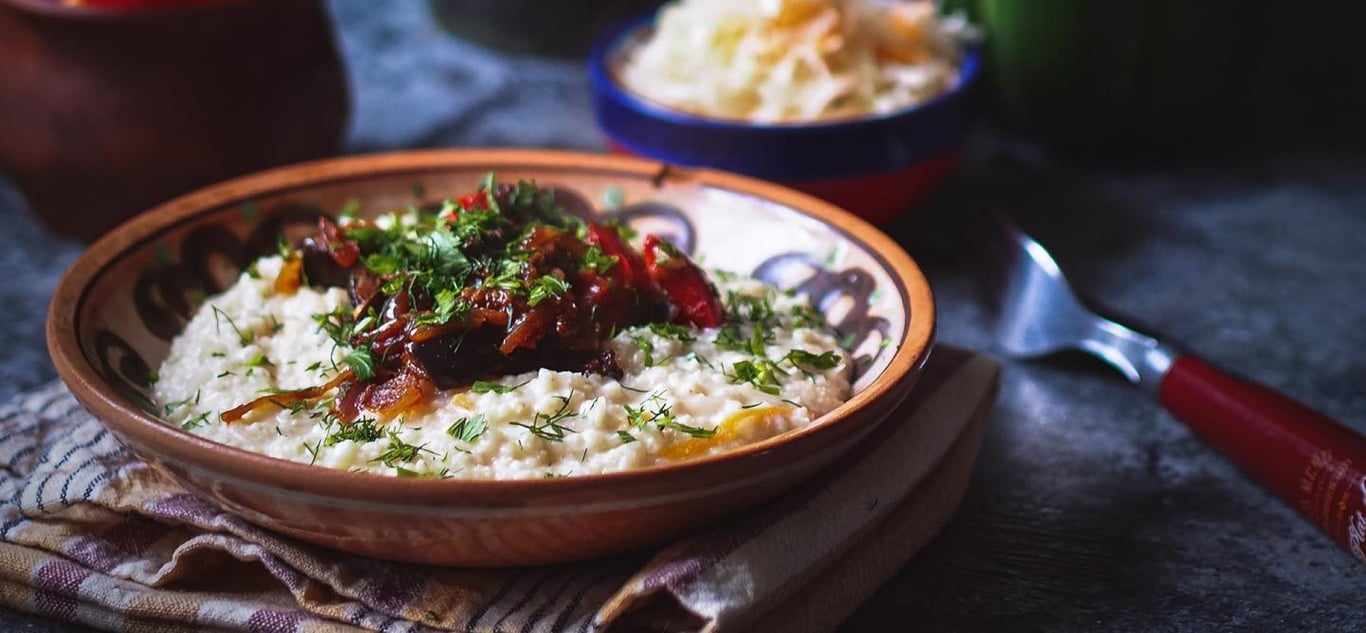 Как приготовить засыпанную капусту со шкварками?