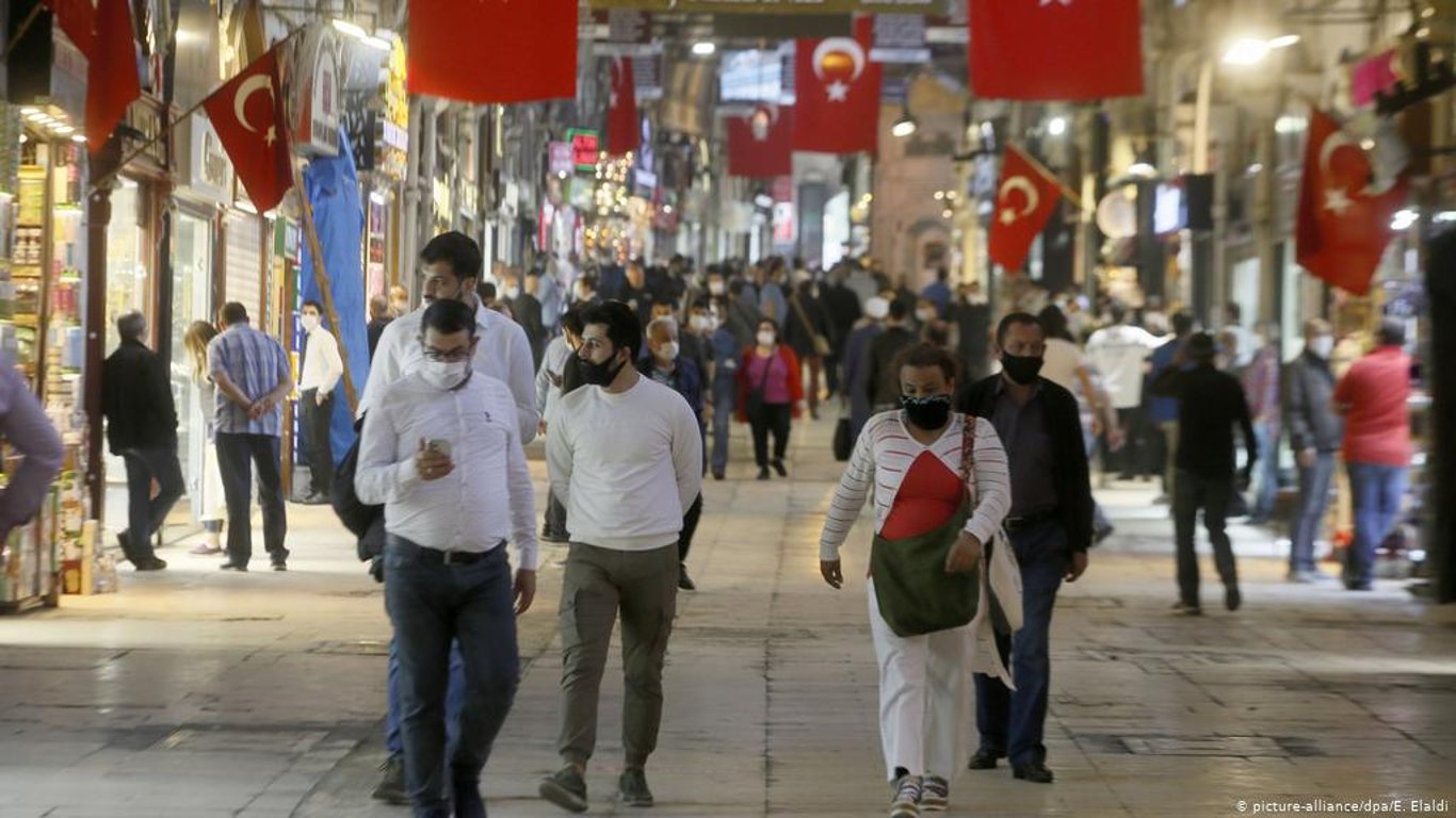 Туреччина виходить із локдауну: що зміниться для туристів