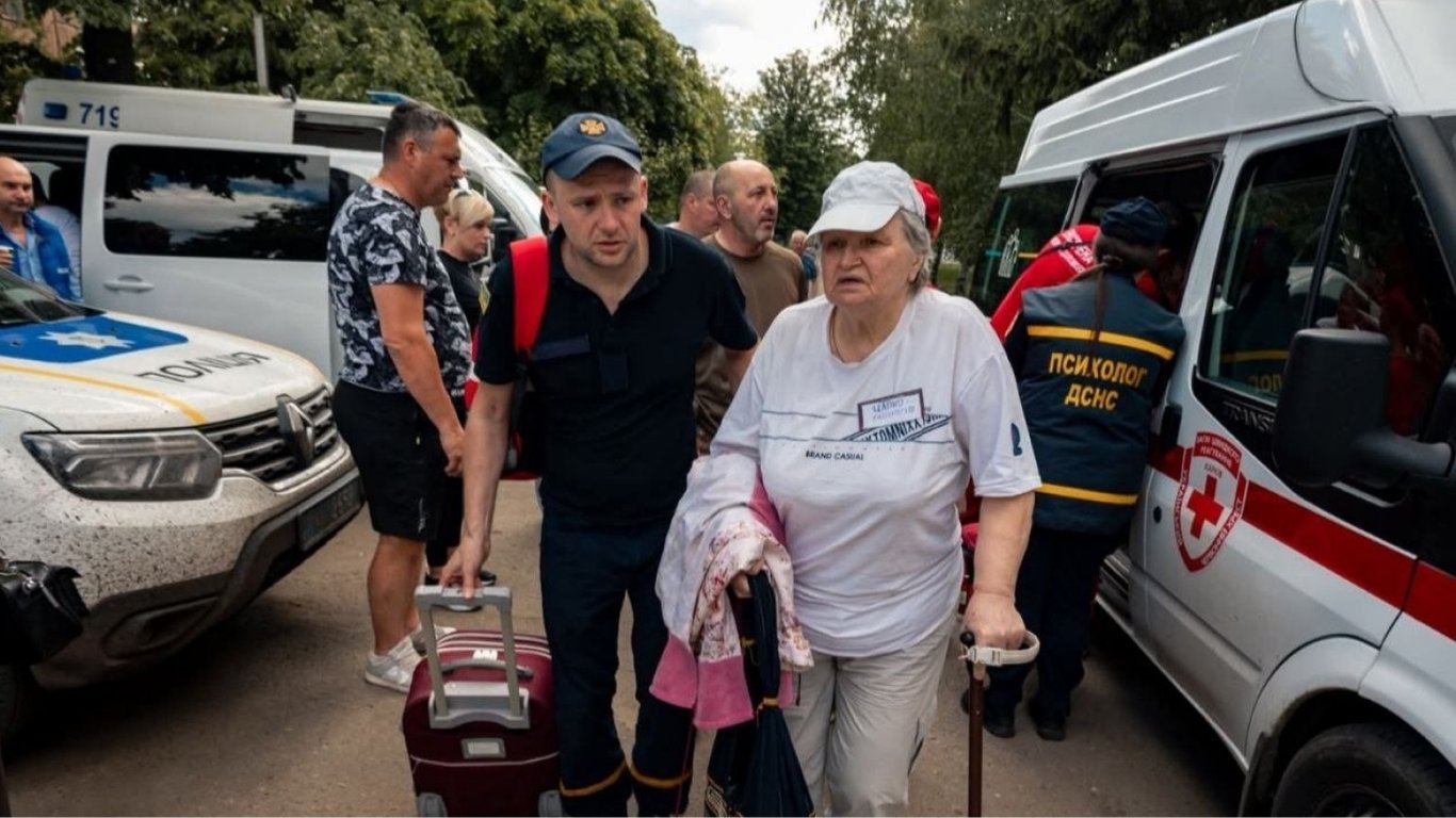 Эвакуация из Чугуева на Харьковщине: в сети распространяется фейк