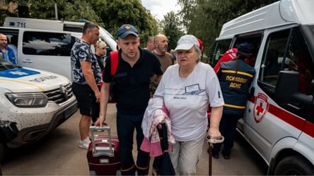 Евакуація з Чугуєва на Харківщині: у мережі поширюється фейк - 290x166