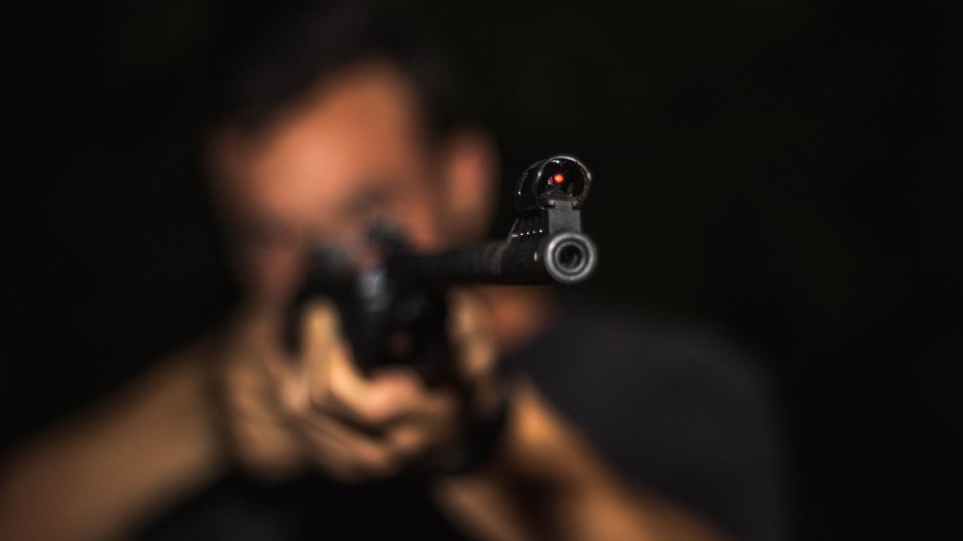 Стрельба в киевском ресторане — мужчина выстрелил в администратора заведения