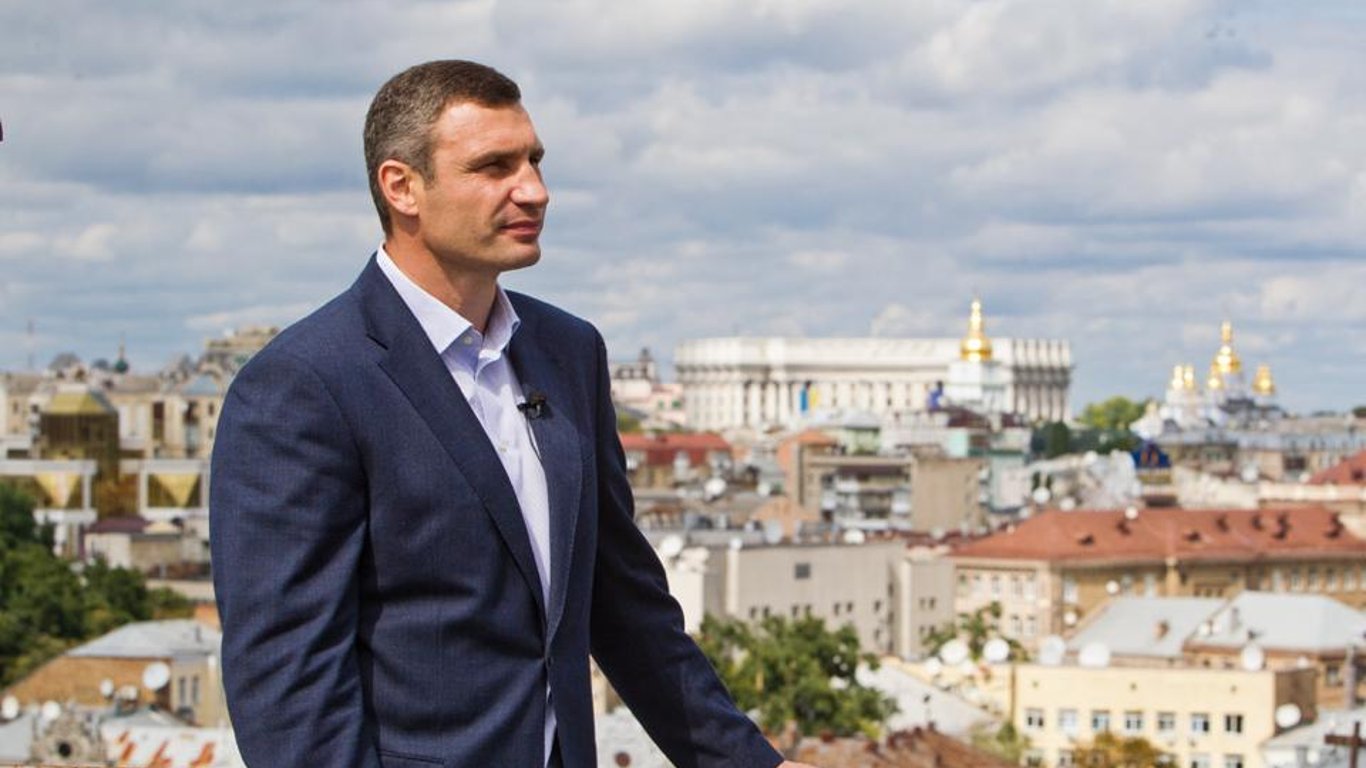 "Версия о контрабандистах неубедительна": Кличко обнародовал видео спецоперации в его доме