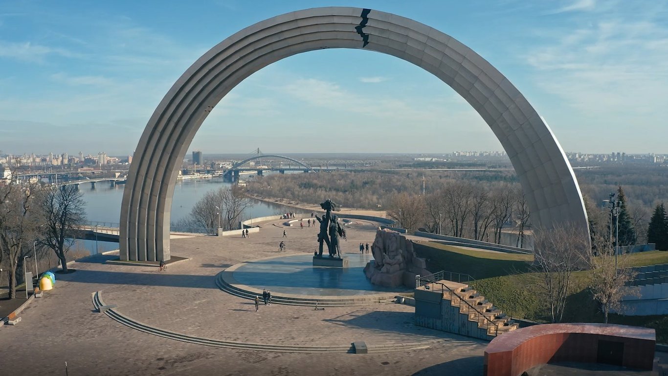 KYIV. LIVE снял эмоциональное промо о Киеве
