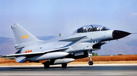 У Тайвані помітили понад 100 бойових літаків та кораблів Китаю - 285x160
