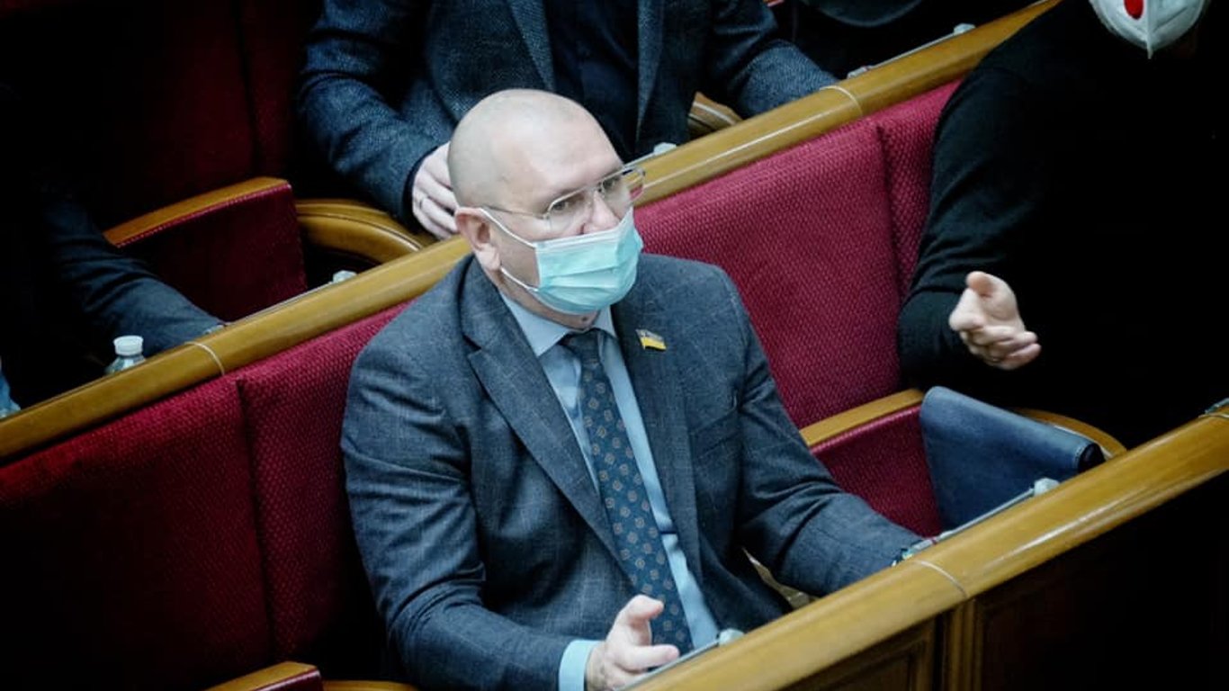 Нардеп от "Слуги народа" попал в скандал из-за заявления о задержании Протасевича