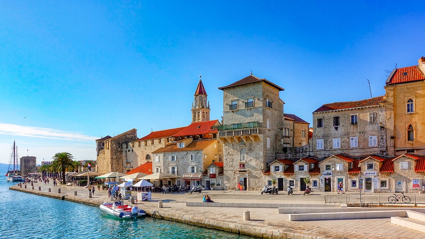 Путешествия в Хорватию - страна может открыться для туристов до введения COVID-паспортов