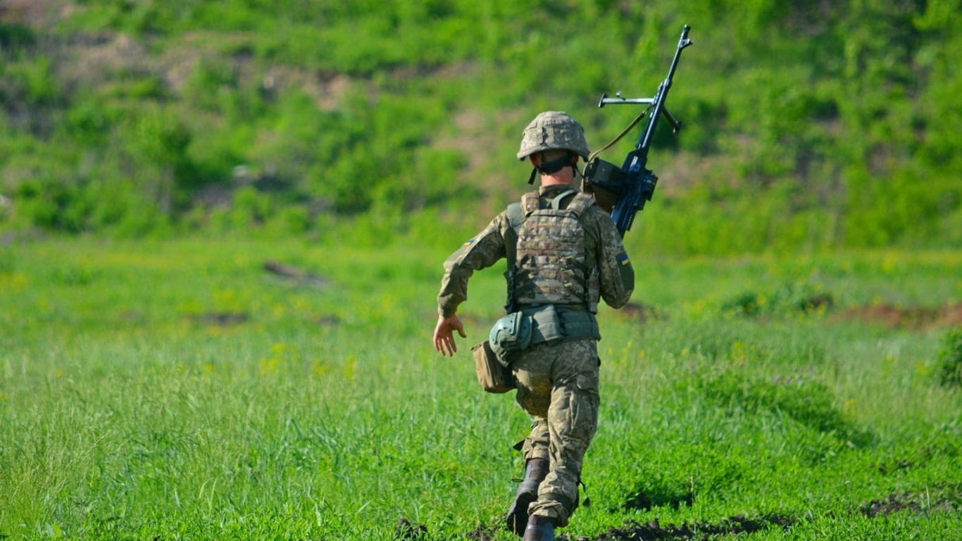 Війна на Донбасі — бойовики поранили українського військового