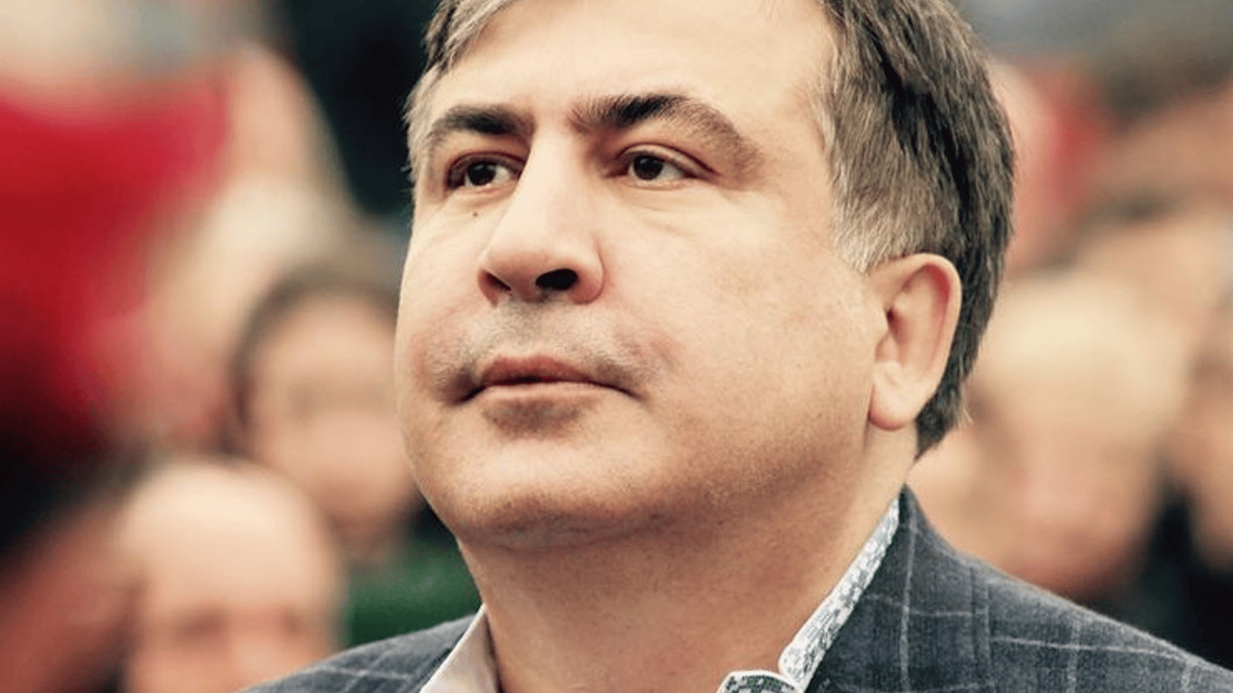 Саакашвили заметили с таинственной незнакомкой - видео