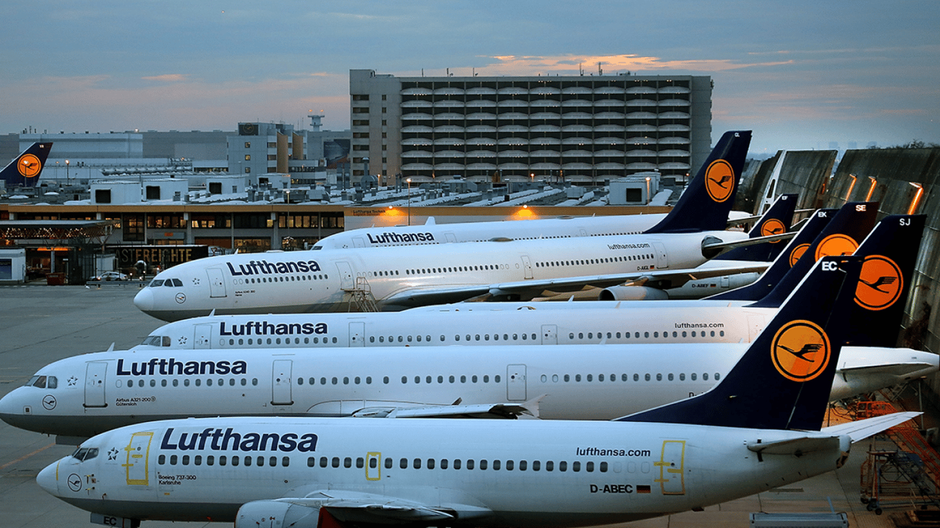 Крупный авиаперевозчик Германии отменил 34 тыс. рейсов названа причина