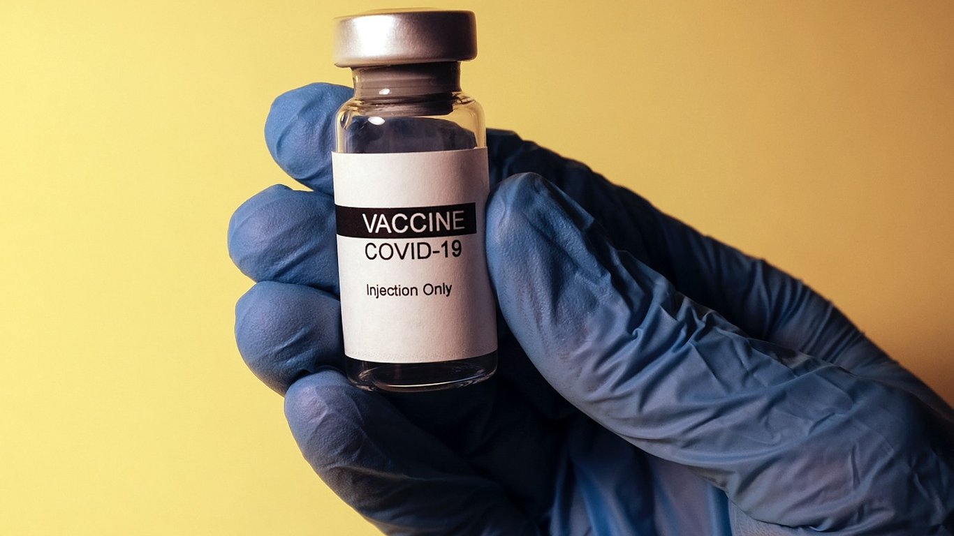 Вакцина от коронавируса - В Украине зарегистрировали вакцину AstraZeneca, которую произвели в ЕС