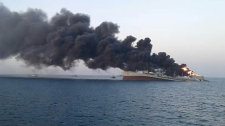 Крупнейший корабль ВМС Ирана после пожара затонул в Оманском заливе. Видео - 285x160