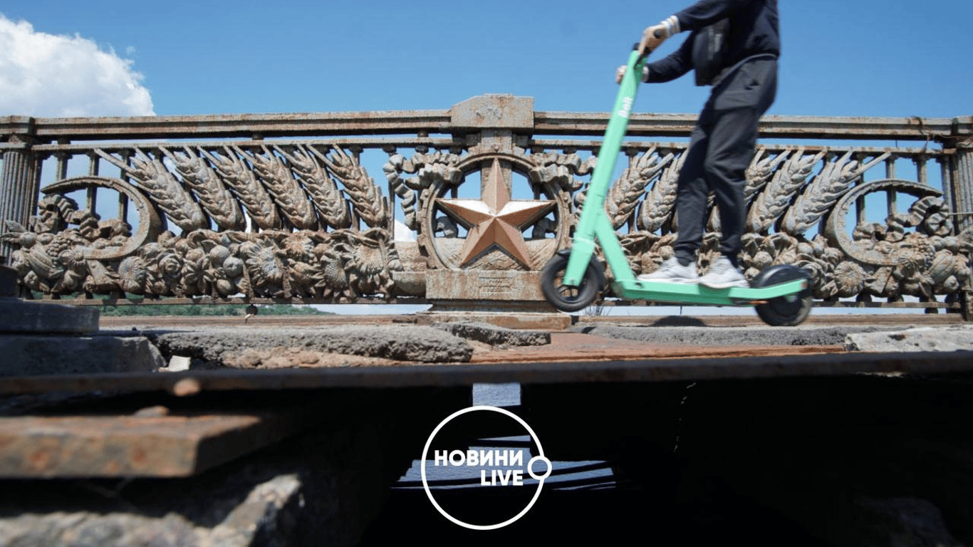 Аварийное состояние моста Патона в Киеве - фото и видео