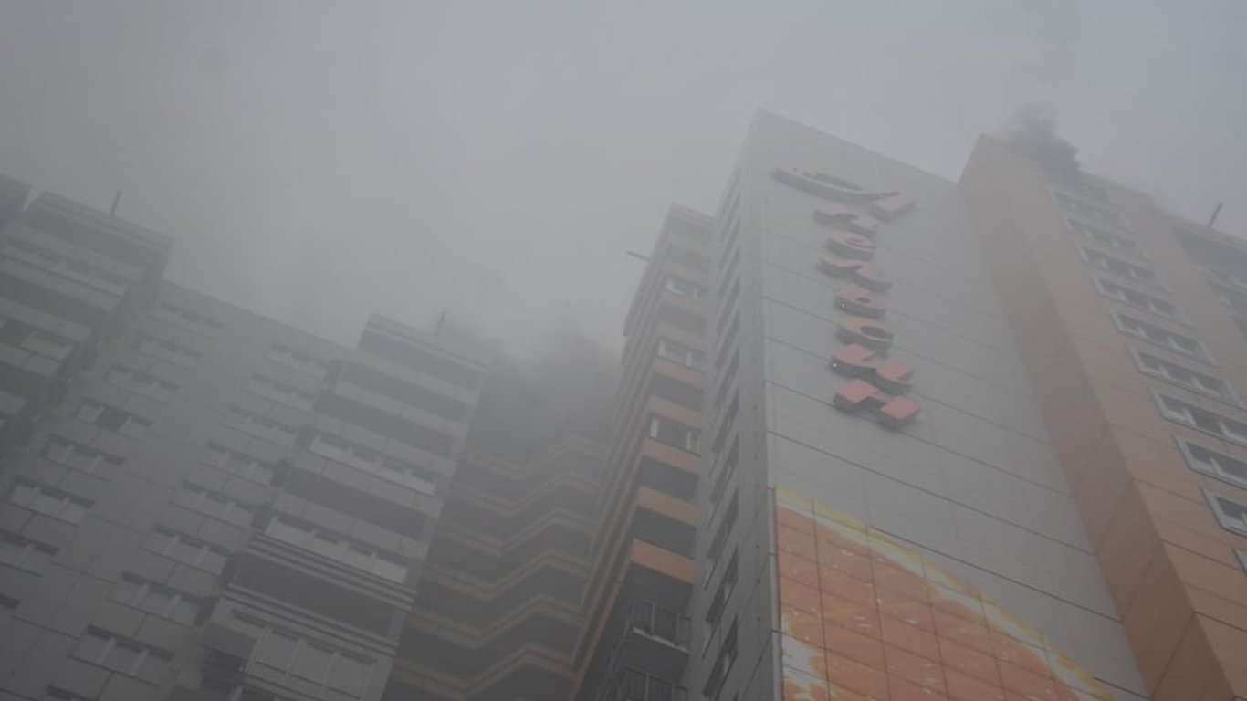 Проблемная высота: в Одессе в ЖК "Апельсин" пылал 24 этаж