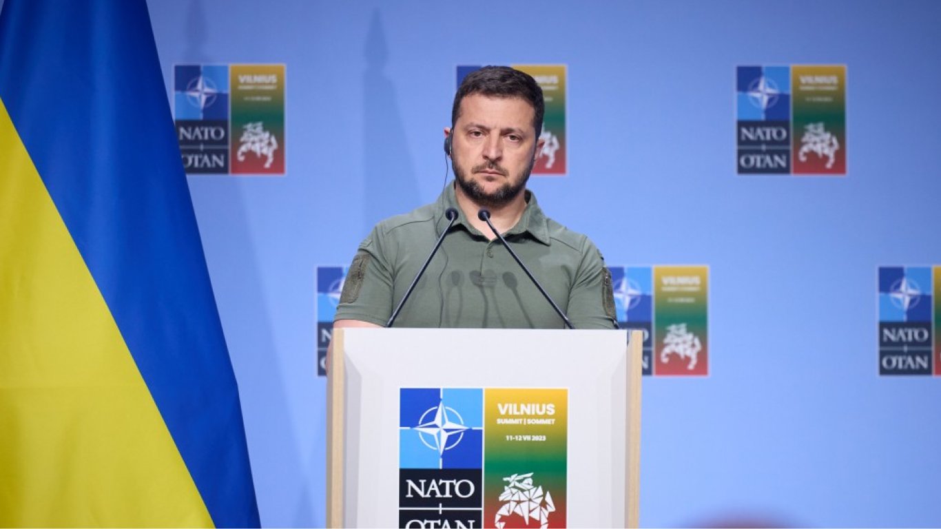 Зеленский проводит итоговую пресс-конференцию в Вильнюсе: прямой эфир Новини.LIVE