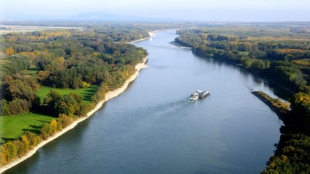 Были скрытые на дне Дуная: на границе Одесской области появилось два новых острова - 285x160