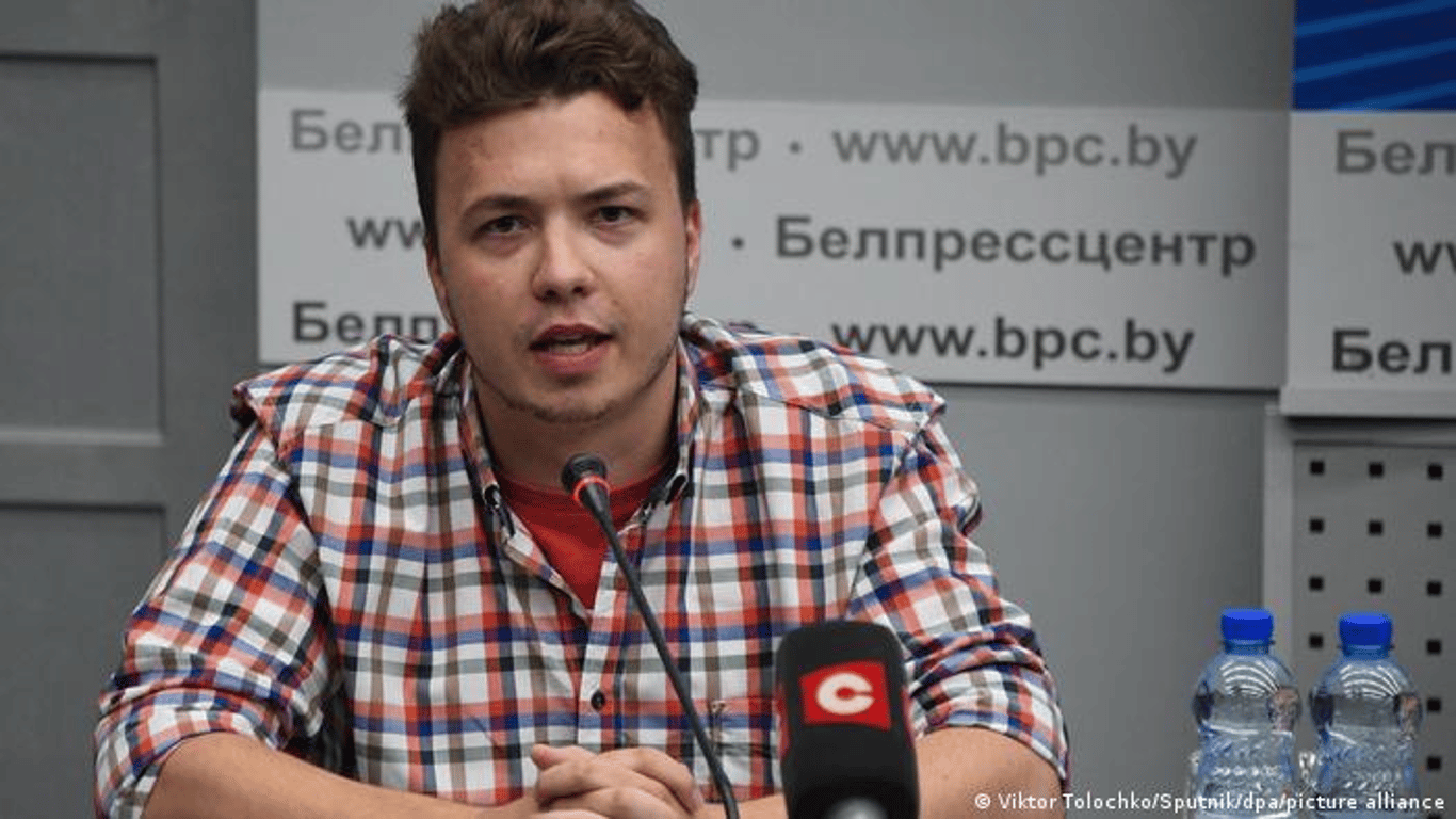 В "ЛНР" заявили о допросе Протасевича