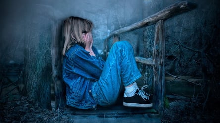 "Я нікому не потрібна": у Кривому Розі 15-річна дівчина наковталася пігулок та викинулася з вікна - 285x160