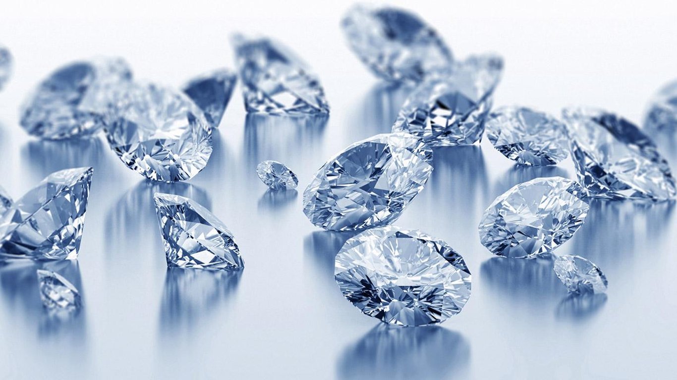 В "Борисполі" знайшли в багажі партію діамантів на 1 млн гривень. Відео