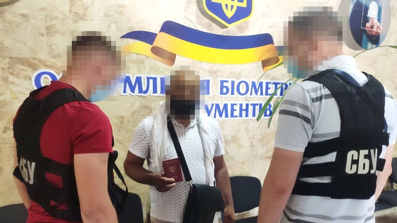 В Черкассах задержали террориста из РФ - его разыскивал Интерпол