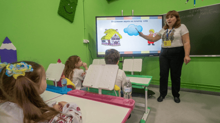 Учителям дадут по 1,5 тыс. грн — как можно потратить деньги - 285x160