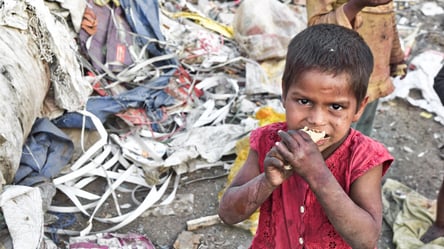 В ООН рассказали, сколько людей в мире находятся на грани голода - 285x160