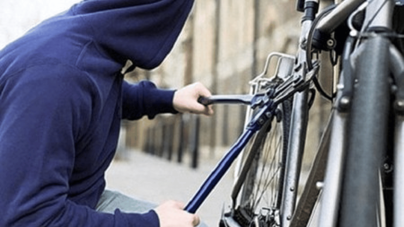 В Одессе серийном вору велосипедов грозит до шести лет тюрьмы