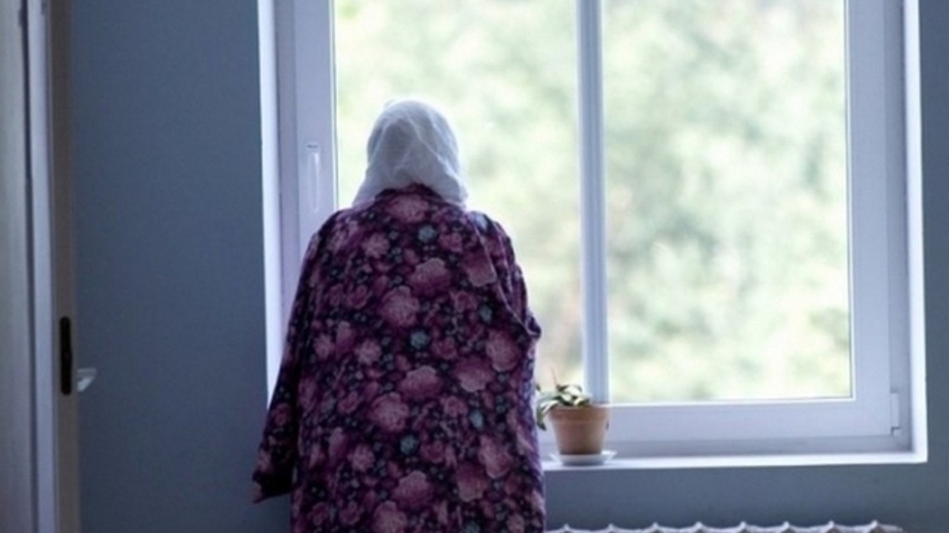 В Одессе 84-летняя женщина выбросилась с балкона