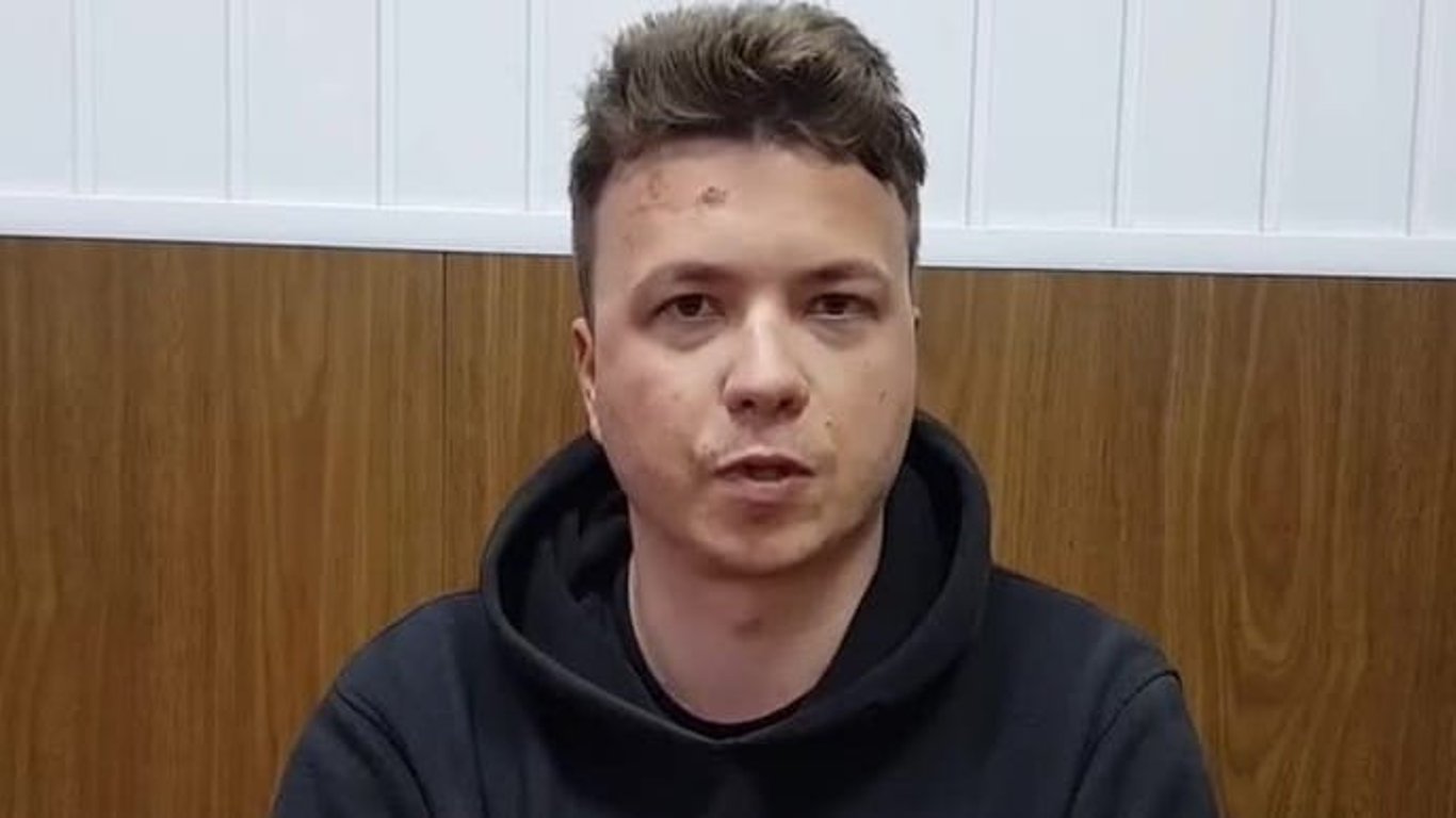 Роман Протасевич — журналиста и Софью Сапегу отправили под домашний арест