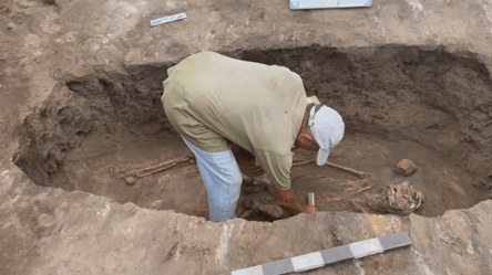 Раскопки кургана: на Днепропетровщине исследовали древний украинский "Стоунхендж" - 285x160