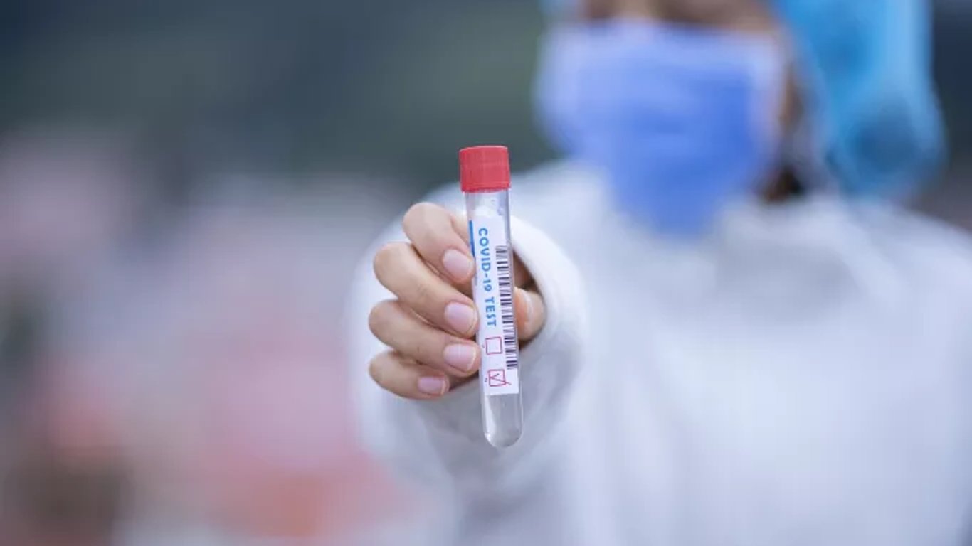 Коронавірус Дельта - приїжджі українці та іноземці муситимуть здавати обов’язковий тест на коронавірус