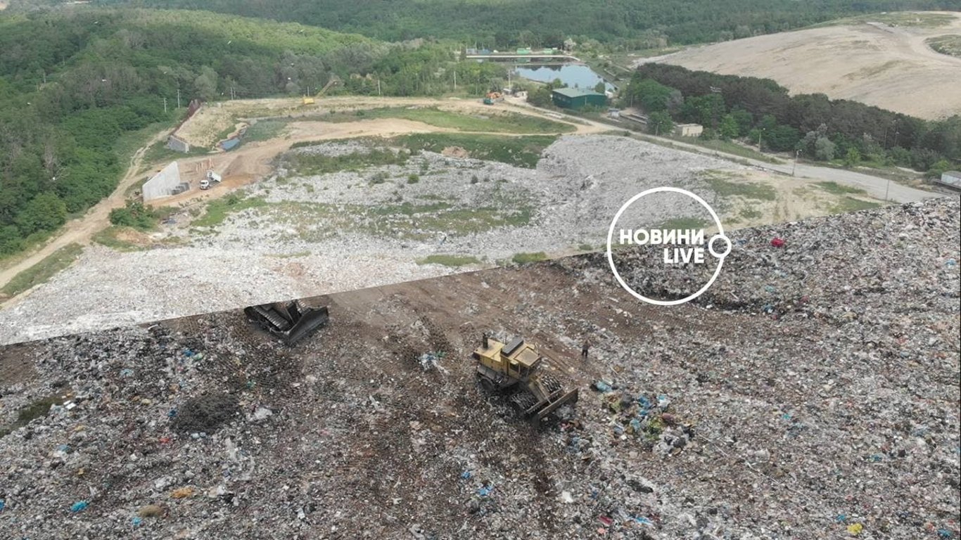 Сміттєвий полігон №5 у Підгірцях - як виглядає найнебезпечніше сміттєзвалище в Україні