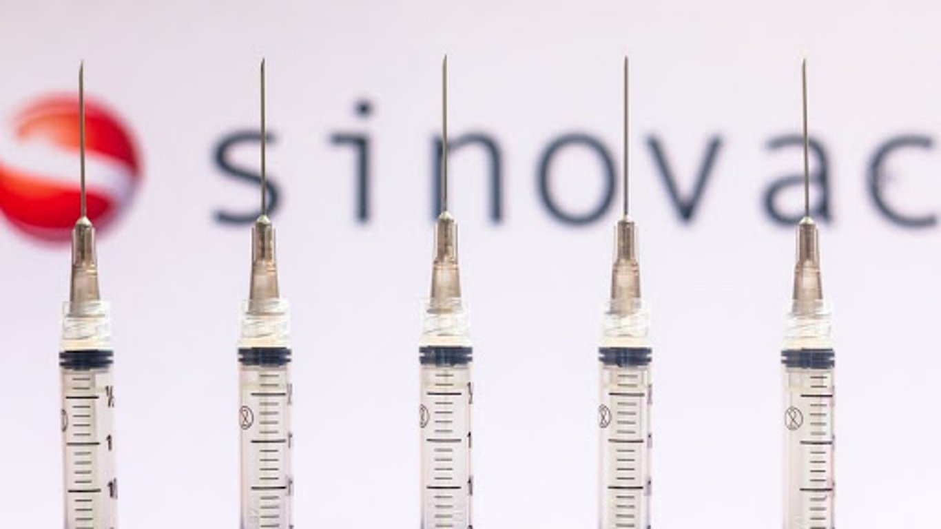 Вакцина CoronaVac — препарат ефективний та безпечний для дітей від трьох років