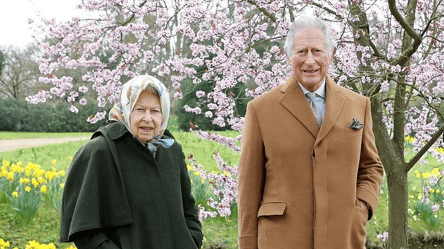 Вслед за королевой: принц Чарльз отказался присутствовать на открытии памятника принцессе Диане - 285x160