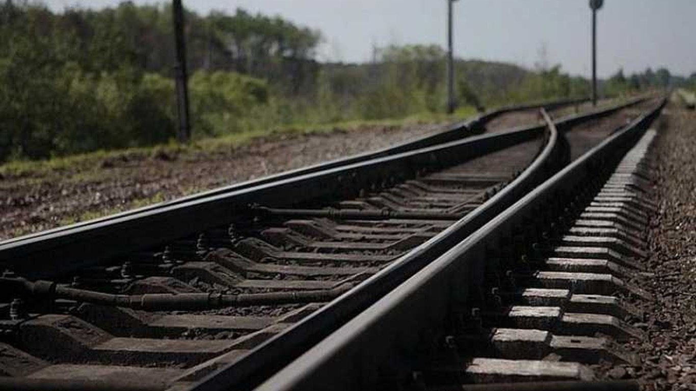На "Одеській залізниці" поїзд насмерть збив чоловіка