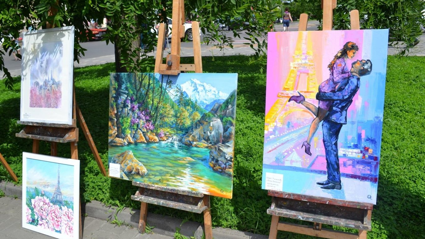 В Одессе состоялась художественная выставка под открытым небом