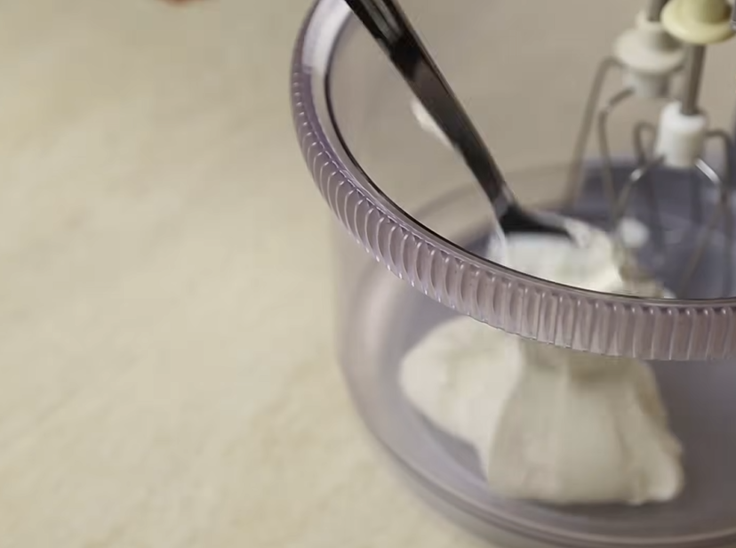 Крем з сметани та згущенки