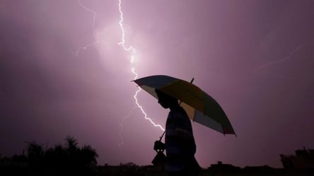 Град, грози та сильні пориви вітру: на Одещині 6 липня оголосили штормове попередження - 285x160